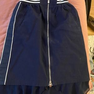 Zipper navy blue skirt with silk ruffled hemline